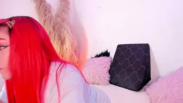 Snapshot of SophieRossi chatting on December 20, 2025, 3:46 am SophieRossi online show from December 20, 2025, 3:46 am