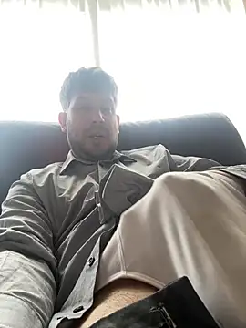 Snapshot of Taxidriver1988 chatting on March 14, 2025, 2:08 pm Taxidriver1988 online show from March 14, 2025, 2:08 pm