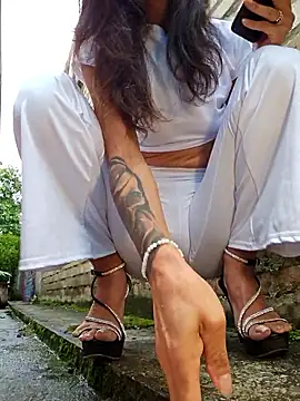 Yuky ta online show from January 12, 2026, 2:22 pm