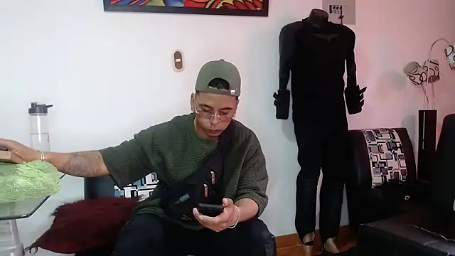 Black hot266 online show from November 22, 2025, 1:43 pm