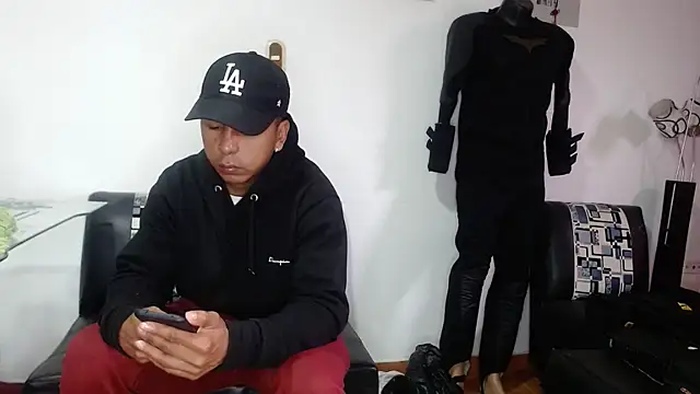 Black hot266 online show from December 15, 2025, 2:32 pm