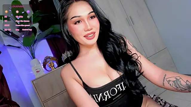 Snapshot of Icon1c_LiLy chatting on May 10, 2026, 8:19 am Icon1c LiLy online show from May 10, 2026, 8:19 am