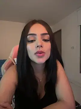 Snapshot of anniehart chatting on February 3, 2026, 12:42 am anniehart online show from February 3, 2026, 12:42 am