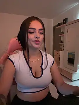 anniehart online show from March 9, 2026, 8:13 pm