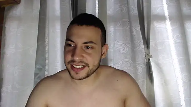 Snapshot of Armando_2002 chatting on May 10, 2026, 5:29 pm Armando 2002 online show from May 10, 2026, 5:29 pm