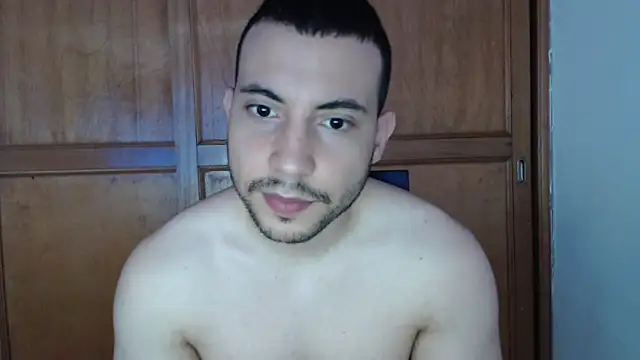 Snapshot of Armando_2002 chatting on June 1, 2026, 4:41 pm Armando 2002 online show from June 1, 2026, 4:41 pm