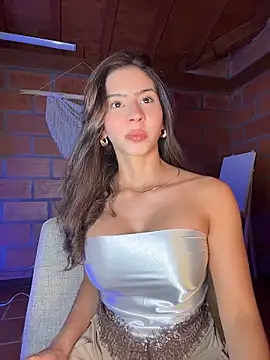 Snapshot of RouseColins chatting on May 23, 2026, 10:25 pm RouseColins online show from May 23, 2026, 10:25 pm
