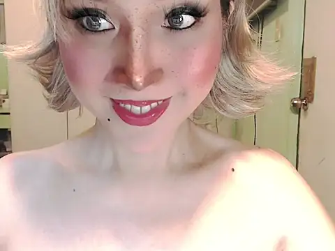 Snapshot of Ezradeliciosa chatting on May 2, 2026, 1:21 am Ezradeliciosa online show from May 2, 2026, 1:21 am