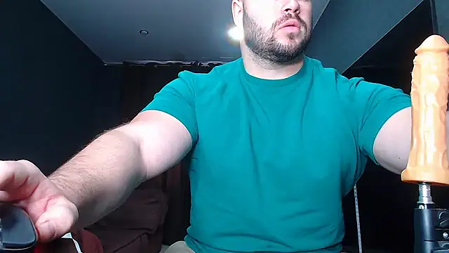 Snapshot of muscularjohnforuX chatting on March 20, 2025, 5:57 am muscularjohnforuX online show from March 20, 2025, 5:57 am