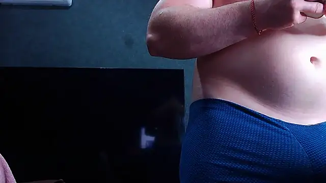 Snapshot of muscularjohnforuX chatting on May 4, 2026, 7:48 am muscularjohnforuX online show from May 4, 2026, 7:48 am