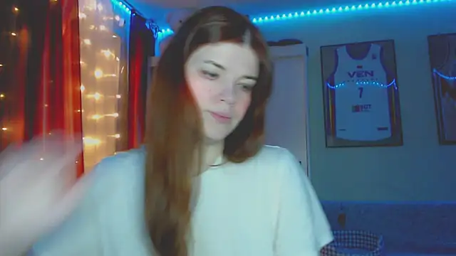 Snapshot of Klementa chatting on June 27, 2026, 6:35 pm Klementa online show from June 27, 2026, 6:35 pm