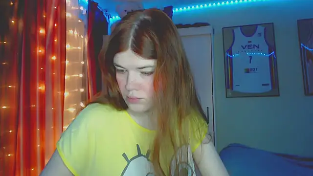 Snapshot of Klementa chatting on July 1, 2026, 6:07 pm Klementa online show from July 1, 2026, 6:07 pm