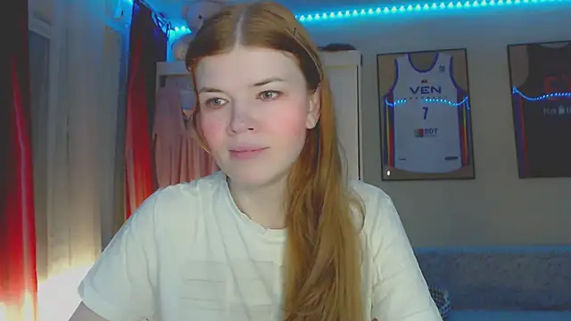 Snapshot of Klementa chatting on July 13, 2026, 6:44 pm Klementa online show from July 13, 2026, 6:44 pm