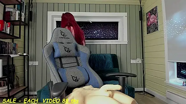 SandyChris online show from September 30, 2025, 2:33 pm