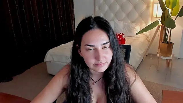 Snapshot of CeceliaJohnson chatting on July 7, 2026, 6:47 am CeceliaJohnson online show from July 7, 2026, 6:47 am