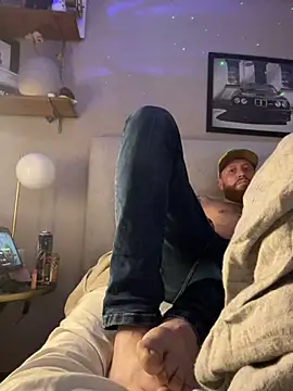 Snapshot of Mackwood89 chatting on December 8, 2024, 1:14 pm Mackwood89 online show from December 8, 2024, 1:14 pm