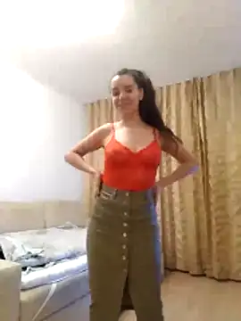 baby sweet girl  online show from March 18, 2026, 9:29 pm