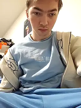 Snapshot of BigJuicy18cm chatting on February 19, 2025, 3:27 pm BigJuicy18cm online show from February 19, 2025, 3:27 pm