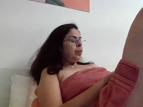 Snapshot of Susannemilf chatting on September 13, 2025, 5:13 pm Susannemilf online show from September 13, 2025, 5:13 pm