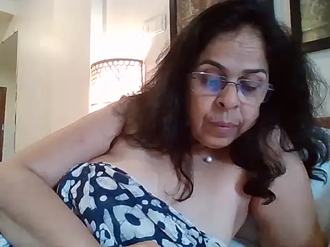 Snapshot of Susannemilf chatting on September 18, 2025, 5:42 am Susannemilf online show from September 18, 2025, 5:42 am