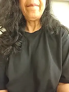 Susannemilf online show from January 11, 2026, 1:21 am