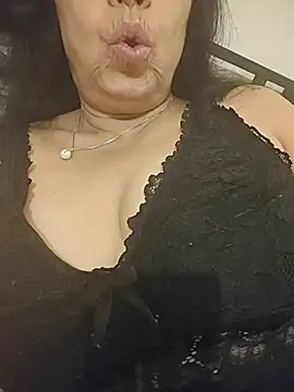 Susannemilf online show from March 21, 2026, 12:21 pm