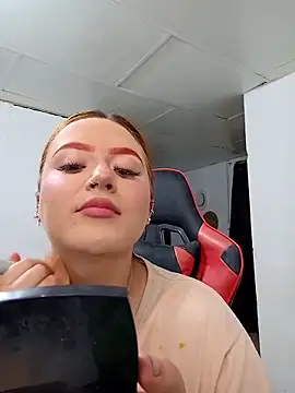 mia anyeli online show from February 21, 2025, 7:43 pm