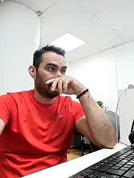 javiermarval83 online show from January 31, 2025, 9:48 pm