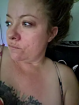 julimonroe online show from February 24, 2026, 11:52 am