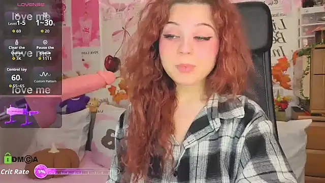 Snapshot of StellaMilla chatting on October 3, 2025, 12:07 am StellaMilla online show from October 3, 2025, 12:07 am