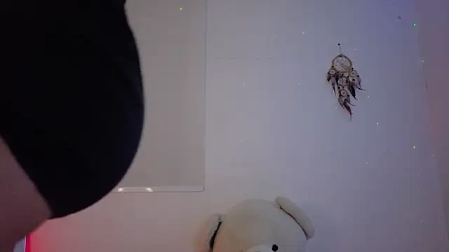 Snapshot of Lia_Tinez chatting on November 4, 2025, 11:15 pm Lia Tinez online show from November 4, 2025, 11:15 pm