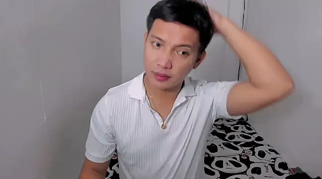 Snapshot of xSebastian19 chatting on December 16, 2024, 4:27 pm xSebastian19 online show from December 16, 2024, 4:27 pm