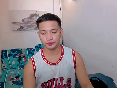 Snapshot of xSebastian19 chatting on December 18, 2025, 6:30 am xSebastian19 online show from December 18, 2025, 6:30 am