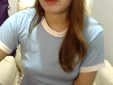    zurIII09  online show from January 13, 2026, 8:19 am