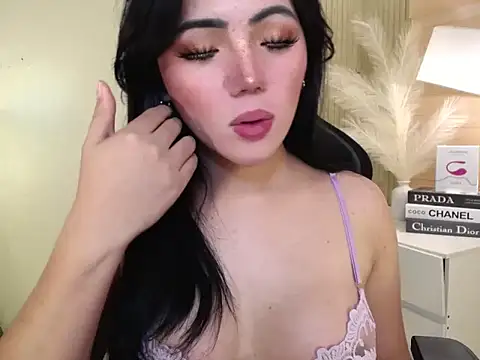 Snapshot of Martha_pookerxxx chatting on December 18, 2024, 10:35 pm Martha pookerxxx online show from December 18, 2024, 10:35 pm