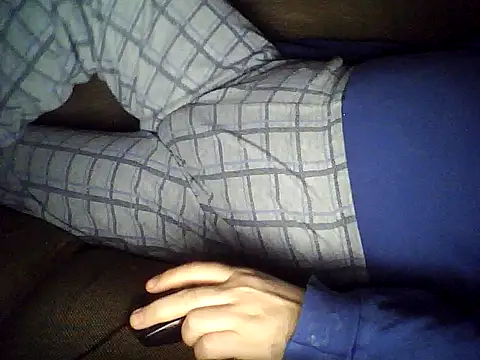 Snapshot of Anderrust chatting on February 22, 2026, 12:12 am Anderrust online show from February 22, 2026, 12:12 am