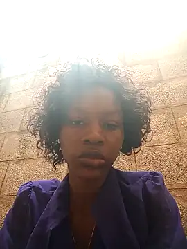 Petite li online show from January 11, 2026, 6:18 am