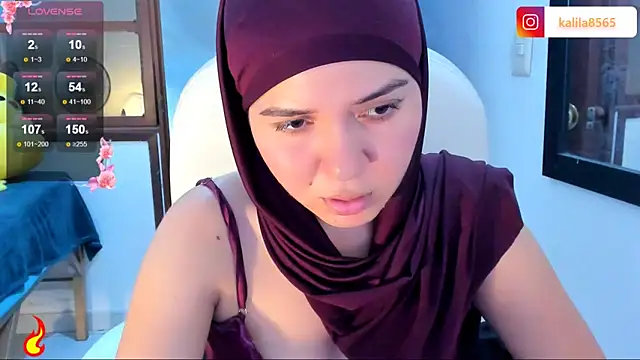 MatchedEyebrow online show from October 24, 2025, 9:00 pm