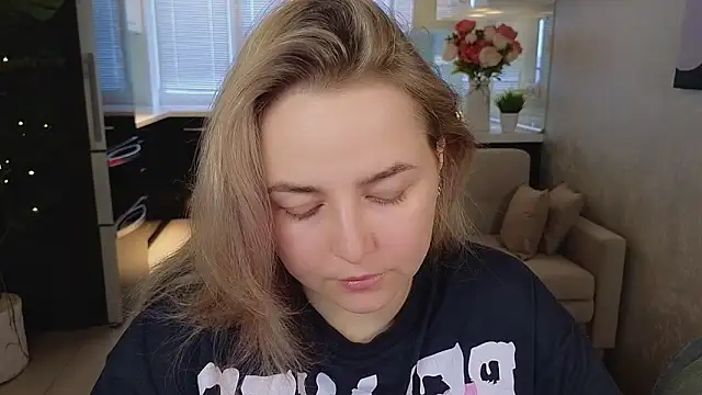 Mira Mermayd online show from March 22, 2026, 1:09 am