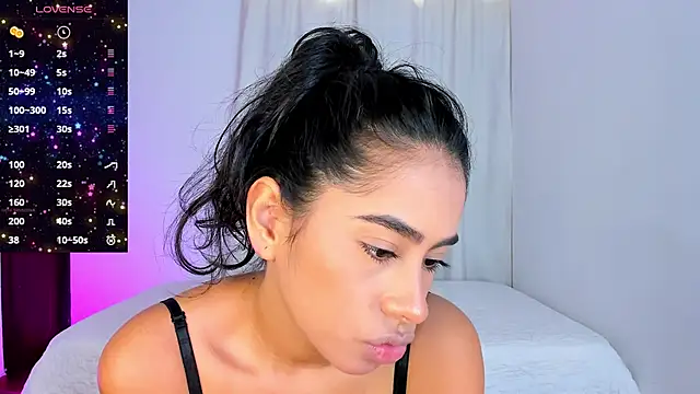 VioletaSotter online show from December 4, 2025, 12:25 pm