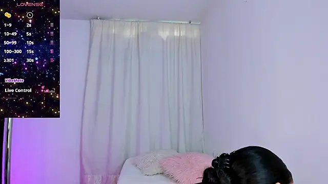 Snapshot of VioletaSotter chatting on April 27, 2026, 12:36 pm VioletaSotter online show from April 27, 2026, 12:36 pm