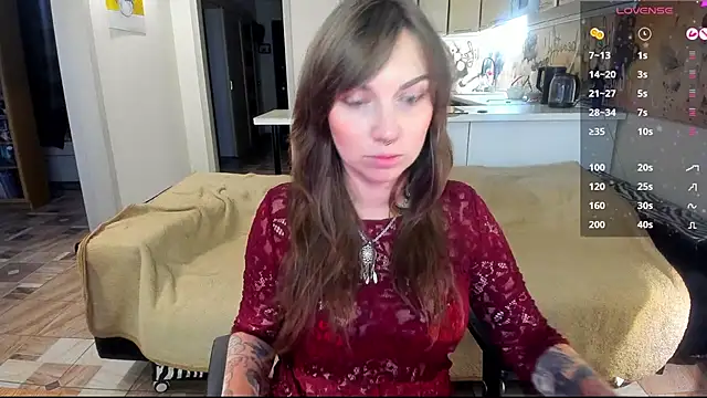 Snapshot of StacyTigerr chatting on November 19, 2025, 11:21 am StacyTigerr online show from November 19, 2025, 11:21 am