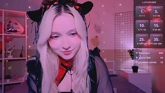 Snapshot of IrmaBell chatting on March 16, 2025, 9:05 am IrmaBell online show from March 16, 2025, 9:05 am