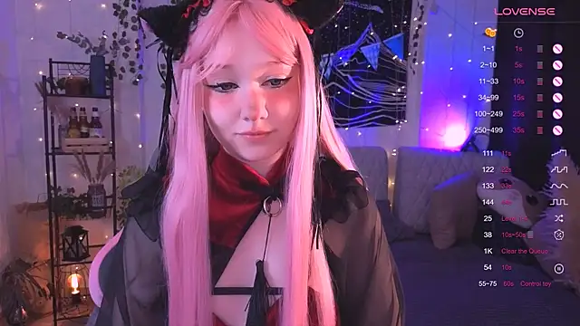 Snapshot of IrmaBell chatting on October 24, 2025, 10:39 pm IrmaBell online show from October 24, 2025, 10:39 pm