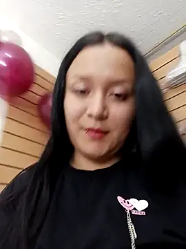 Snapshot of Arisha34 chatting on March 18, 2025, 11:42 pm Arisha34 online show from March 18, 2025, 11:42 pm