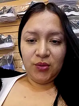 Snapshot of Arisha34 chatting on December 19, 2025, 10:11 am Arisha34 online show from December 19, 2025, 10:11 am