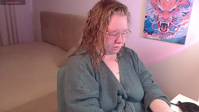 Ann Muna online show from December 21, 2025, 7:10 pm