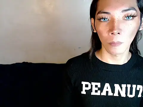 Snapshot of perly_169 chatting on February 1, 2025, 2:13 pm perly 169 online show from February 1, 2025, 2:13 pm