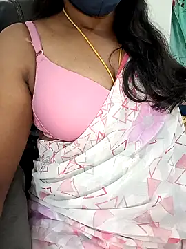 Snapshot of Tamil-hotwife chatting on April 3, 2026, 9:51 am Tamil-hotwife online show from April 3, 2026, 9:51 am