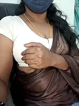 Snapshot of Tamil-hotwife chatting on April 4, 2026, 1:59 am Tamil-hotwife online show from April 4, 2026, 1:59 am